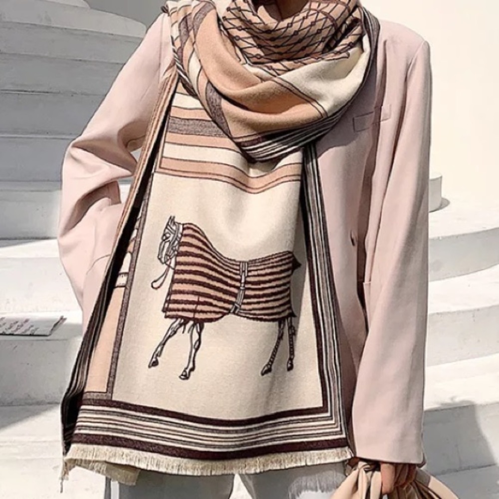 Autumn and Winter Fashion Scarf 🧣